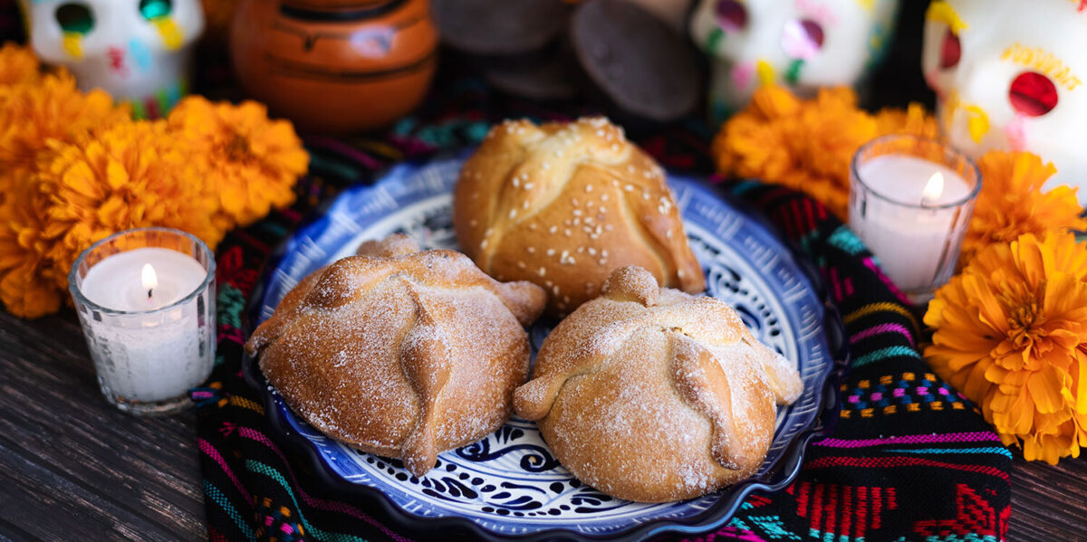 Pan de meurto day of the dead