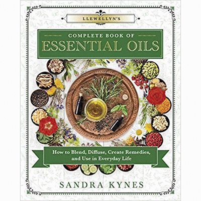 Complete book essential oils 60080